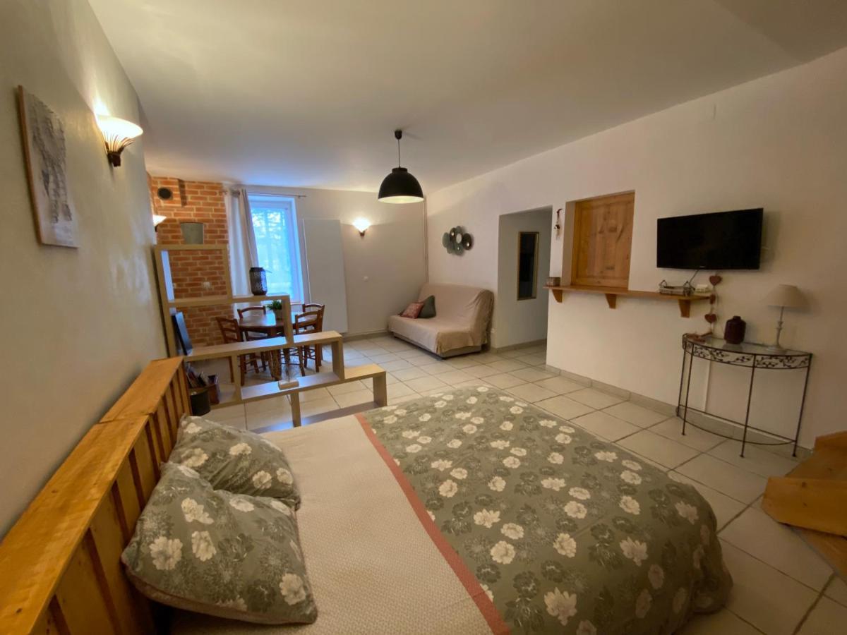 Le Cocon De Curson Le Cocon Apartment Chanos-Curson